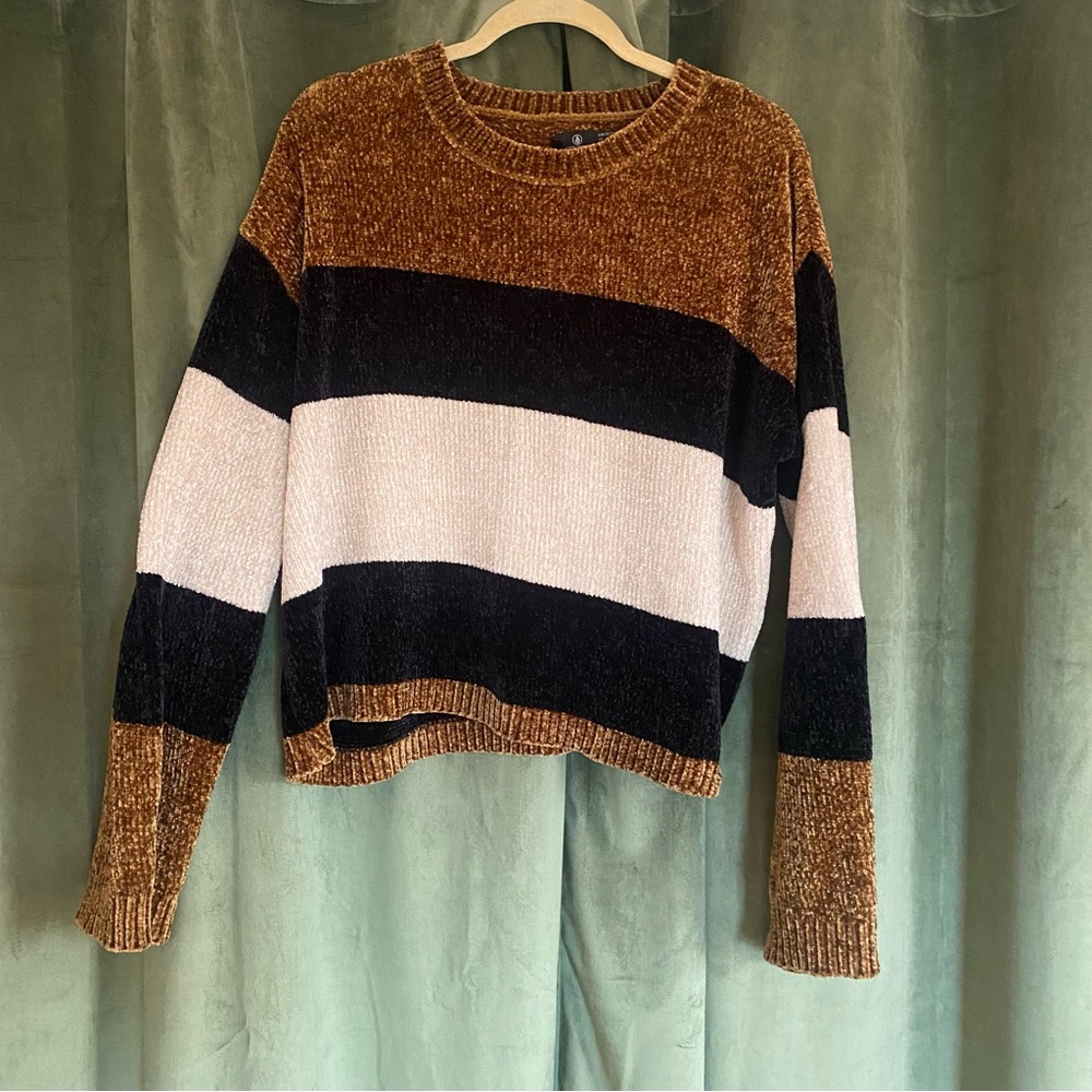 Volcom 90s style chenille sweater.